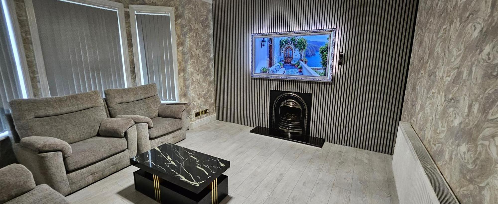 Full In Moss Bank Near Cheetham Hill *