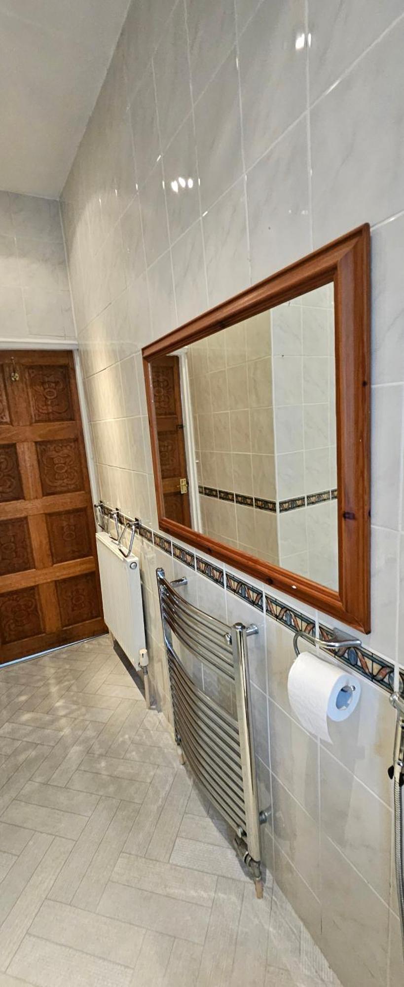 Full In Moss Bank Near Cheetham Hill * Manchester
