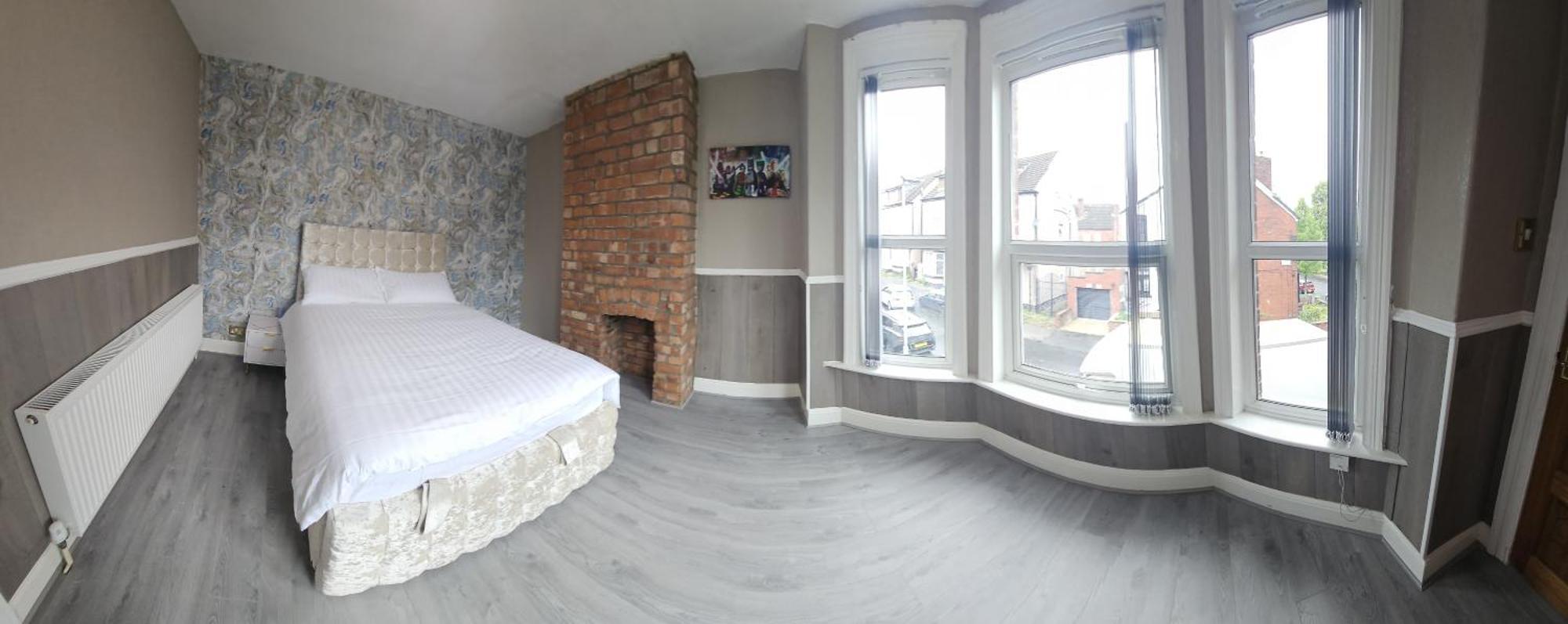 Full In Moss Bank Near Cheetham Hill Holiday home *